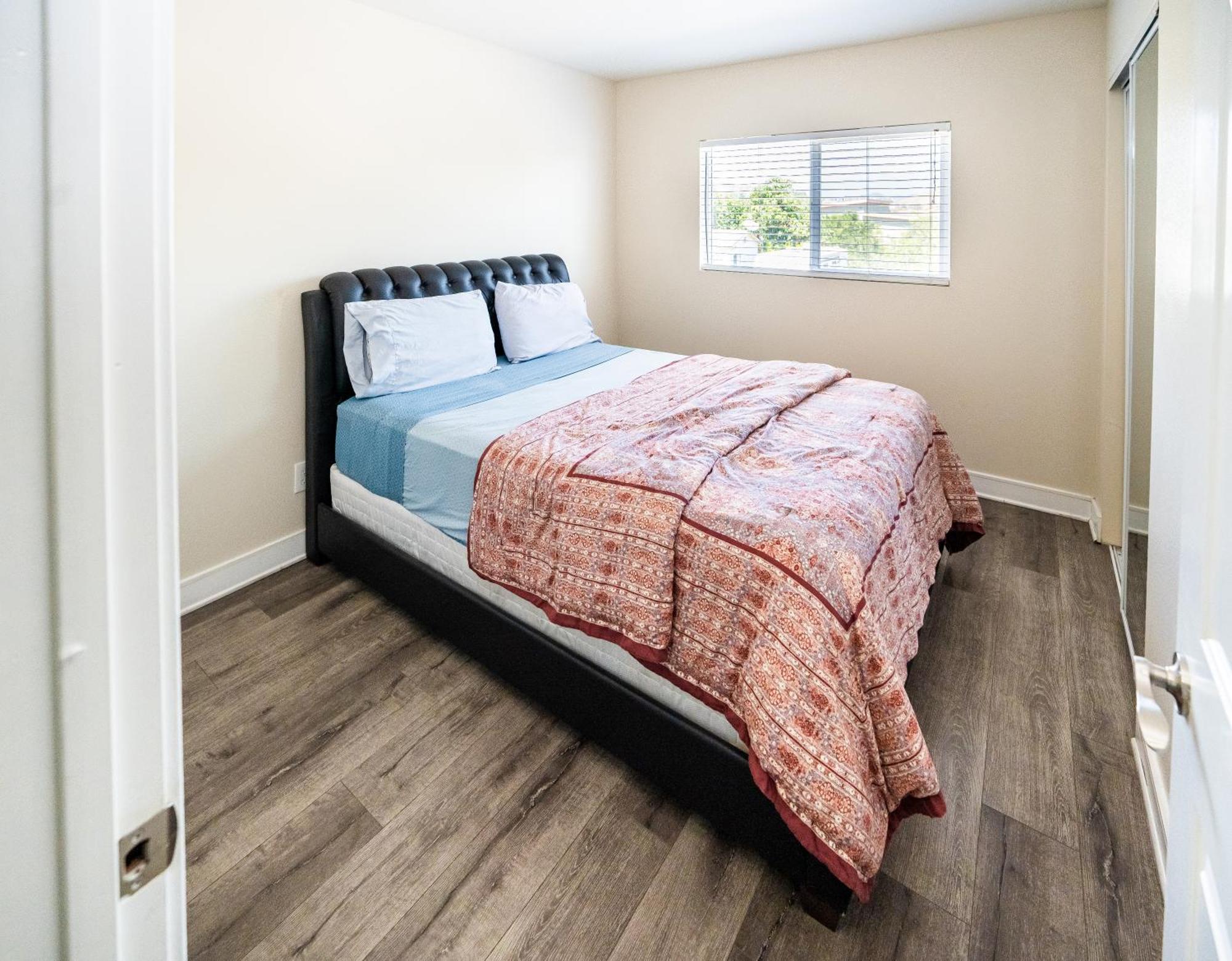 Spacious 5 Bedroom 3 Bath For Large Groups By Dt La Apartamento Los Ángeles